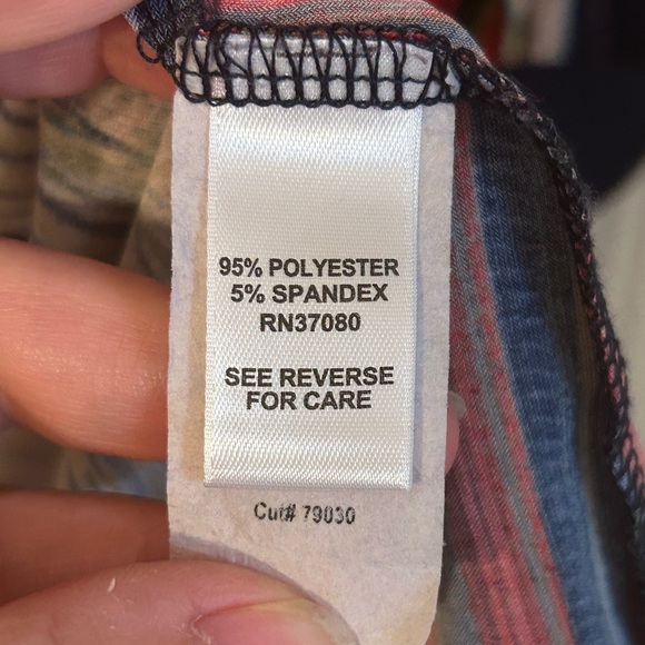 Multicolored C est 1846 tunic top, size 18/20 - Picture 4 of 5